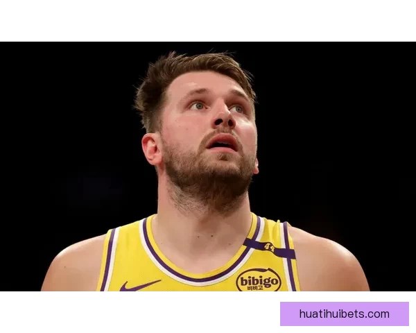 湖人对阵独行侠东契奇里夫斯斯马特缺阵 范德彪出战成疑